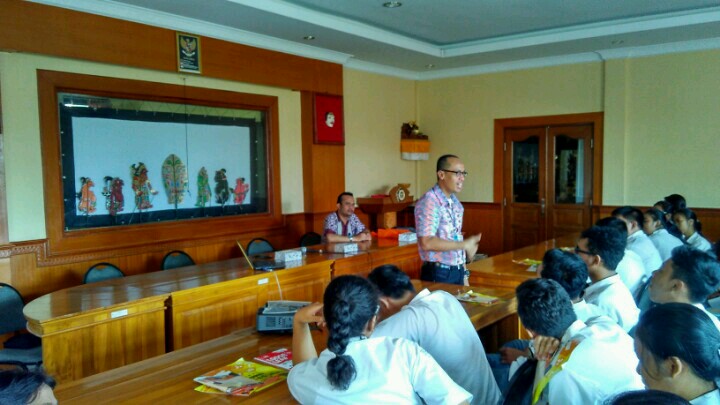 Fisip Undip Goes to School SMAN 1 dan 3 Denpasar