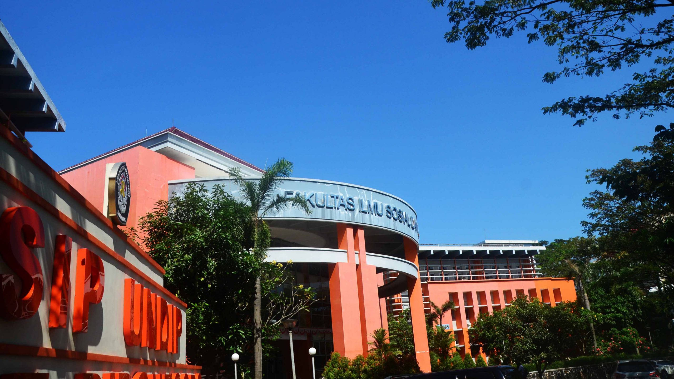 gedung-fisip-scaled