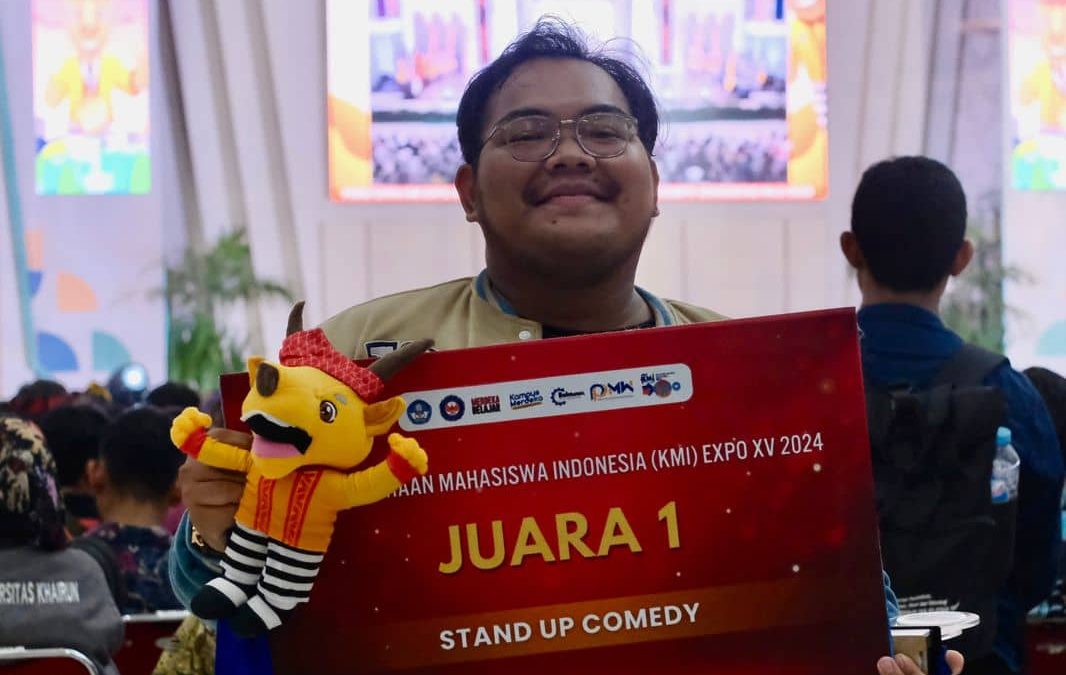 Communication Science Student of UNDIP FISIP Wins First Place in Stand-Up Comedy Competition at KMI Expo XV 2024